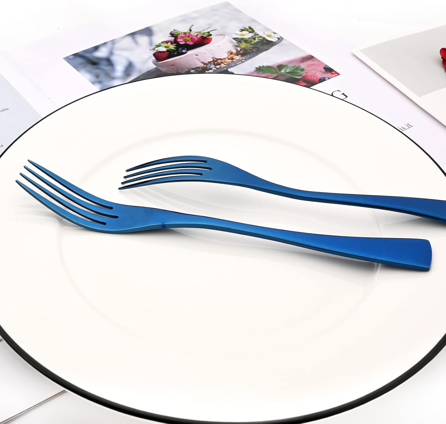 24-Piece Blue Flatware, Mirror 18/10 Stainless Steel Modern & Luxury Dinnerware Set With Serrated Steak Knife Teaspoon For Daily Use or Dinner Party Restaurant - Service For 4