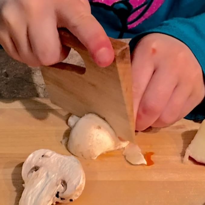 Little Kitchen Academy by Prise | Maple Wood Kids Knife, Kitchen Tool for Toddler and Kids Cooking. Toddler Knife couteau enfant sans danger kids cooking tools