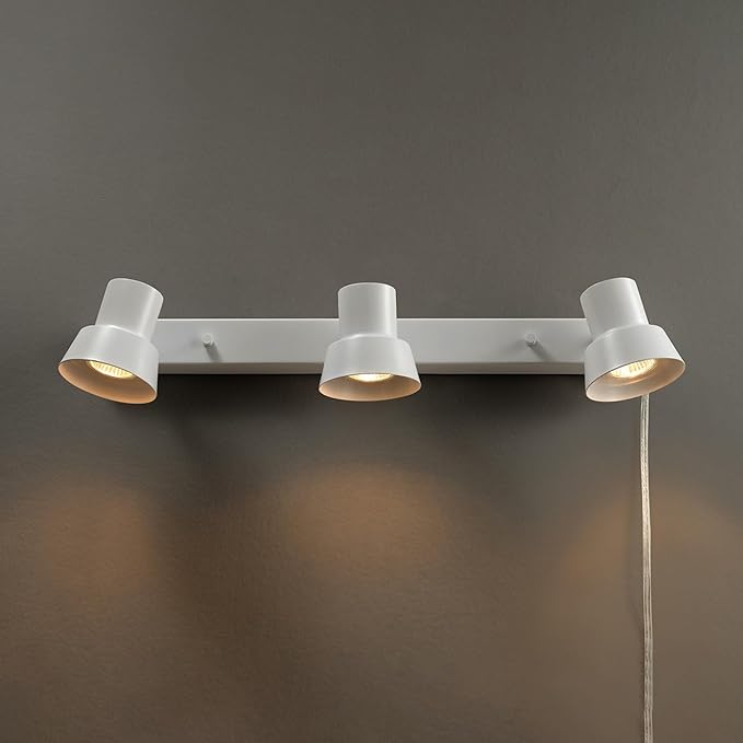 Globe Electric 64000116 22" 3-Light Plug-in Track Lighting, Matte White, Pivoting Track Heads, 15-Foot Cord, in-Line on/Off Rocker Switch