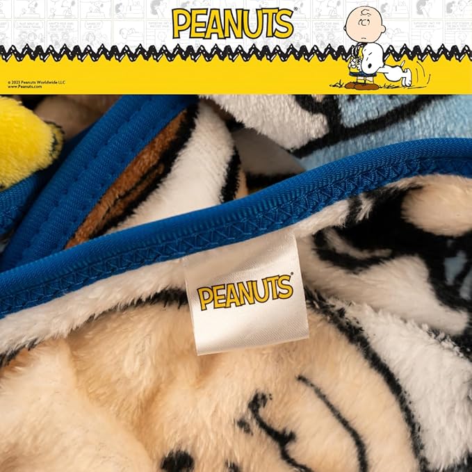 Franco Peanuts Kids Bedding Super Soft Cozy Silk Touch Throw, 40 in x 50 in, (Officially Licensed Product)