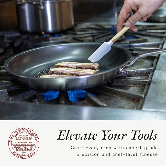 Made In Cookware - ProCoat 10" Non Stick Frying Pan With Lid - 5 Ply Stainless Clad Nonstick - Professional Cookware - Crafted in Italy - Induction Compatible - (Graphite)