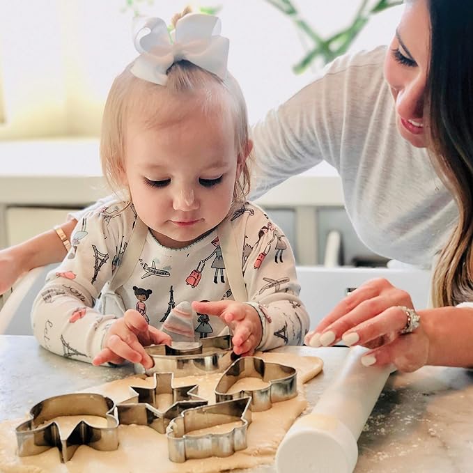 Hapinest Unicorn Cookies Baking Set for Kids Girls Real Baking Kit Gifts Ages 4 5 6 7 8 Years Old - Unicorn Apron, Unicorn Theme Cookie Cutters, Piping Bags and Tips, Cookie Dough Roller