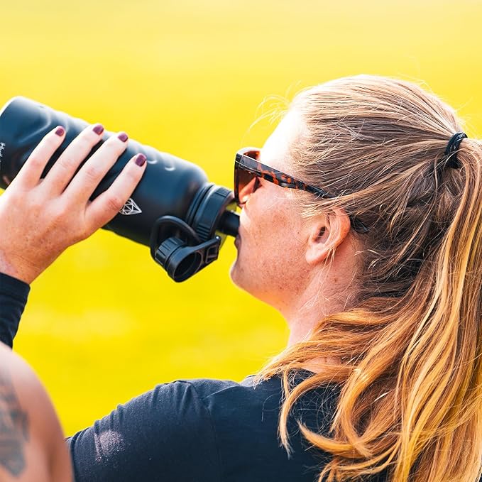 24 oz Insulated Water Bottle - Green Water Bottles with Straw (Straw Lid & Spout Lid) & Silicone Handle & Boot - Wide Mouth Stainless Steel Water Bottles - BPA Free - (Green, 750ml)