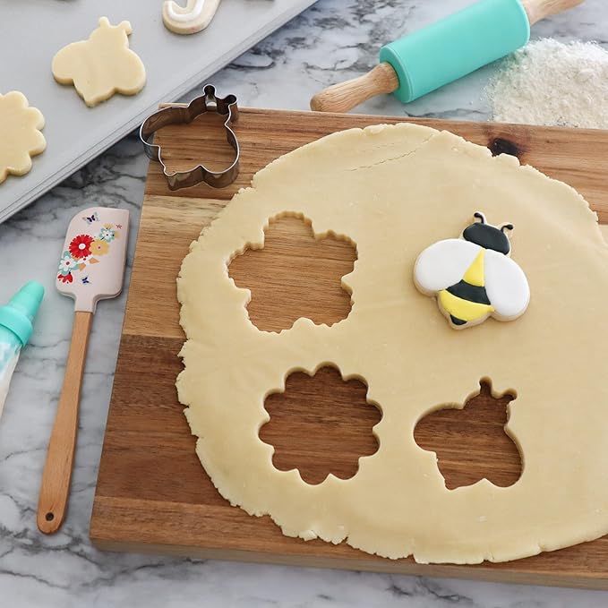 Spring Fling 30-piece Real Cookie Baking Set with Recipes for Kids